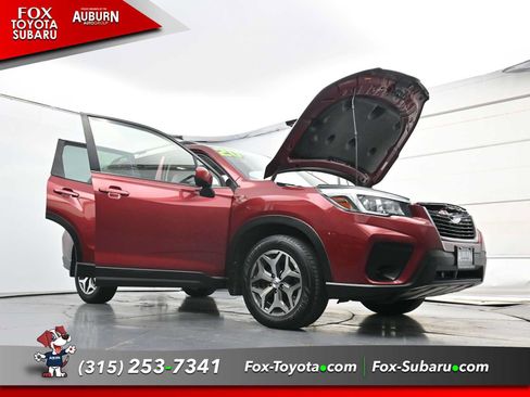 Used 2020 Subaru Forester Premium AWD/4WD image 41