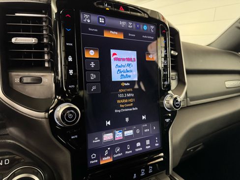 Used 2025 RAM 1500 Big Horn image 24