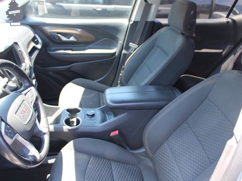 Used 2021 GMC Terrain SLE w/ Elevation Edition FWD image 8