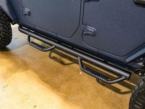 Used 2024 Jeep Wrangler Unlimited Rubicon w/ Technology Group image 46