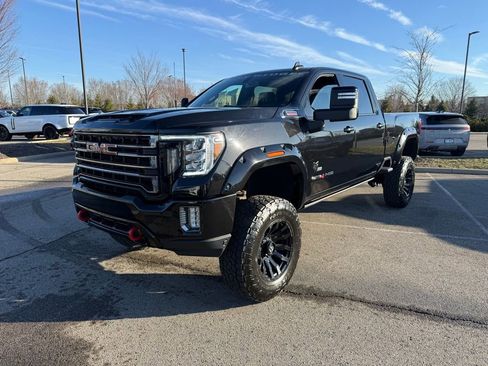 Used 2022 GMC Sierra 3500 AT4 image 3