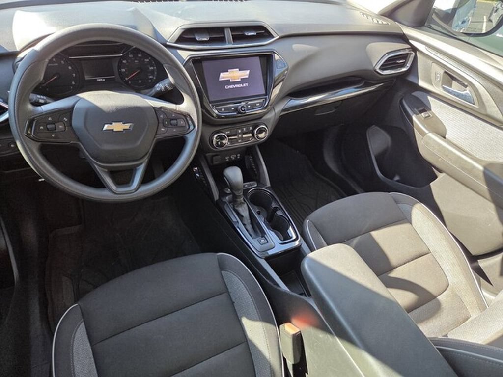 Used 2022 Chevrolet TrailBlazer LT w/ Convenience Package FWD image 6