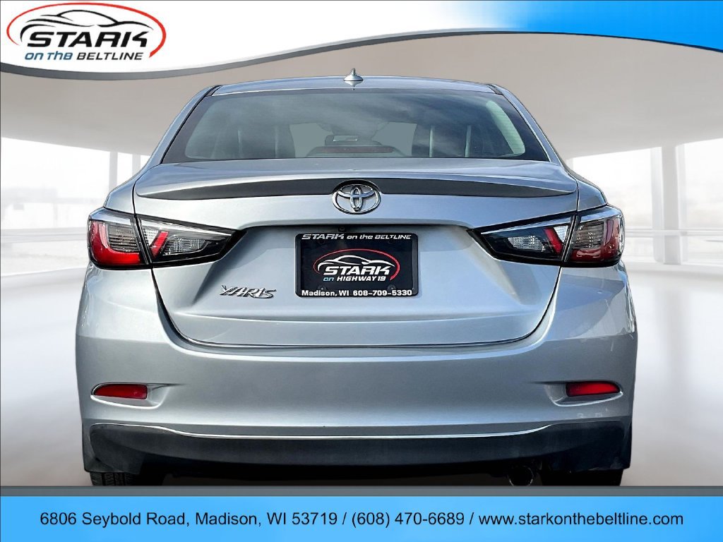 Used 2019 Toyota Yaris LE FWD image 5