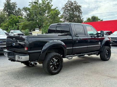 Used 2011 Ford F250 Lariat AWD/4WD image 6