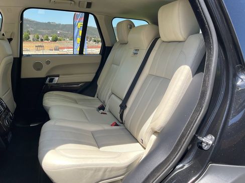 Used 2017 Land Rover Range Rover HSE AWD/4WD image 25