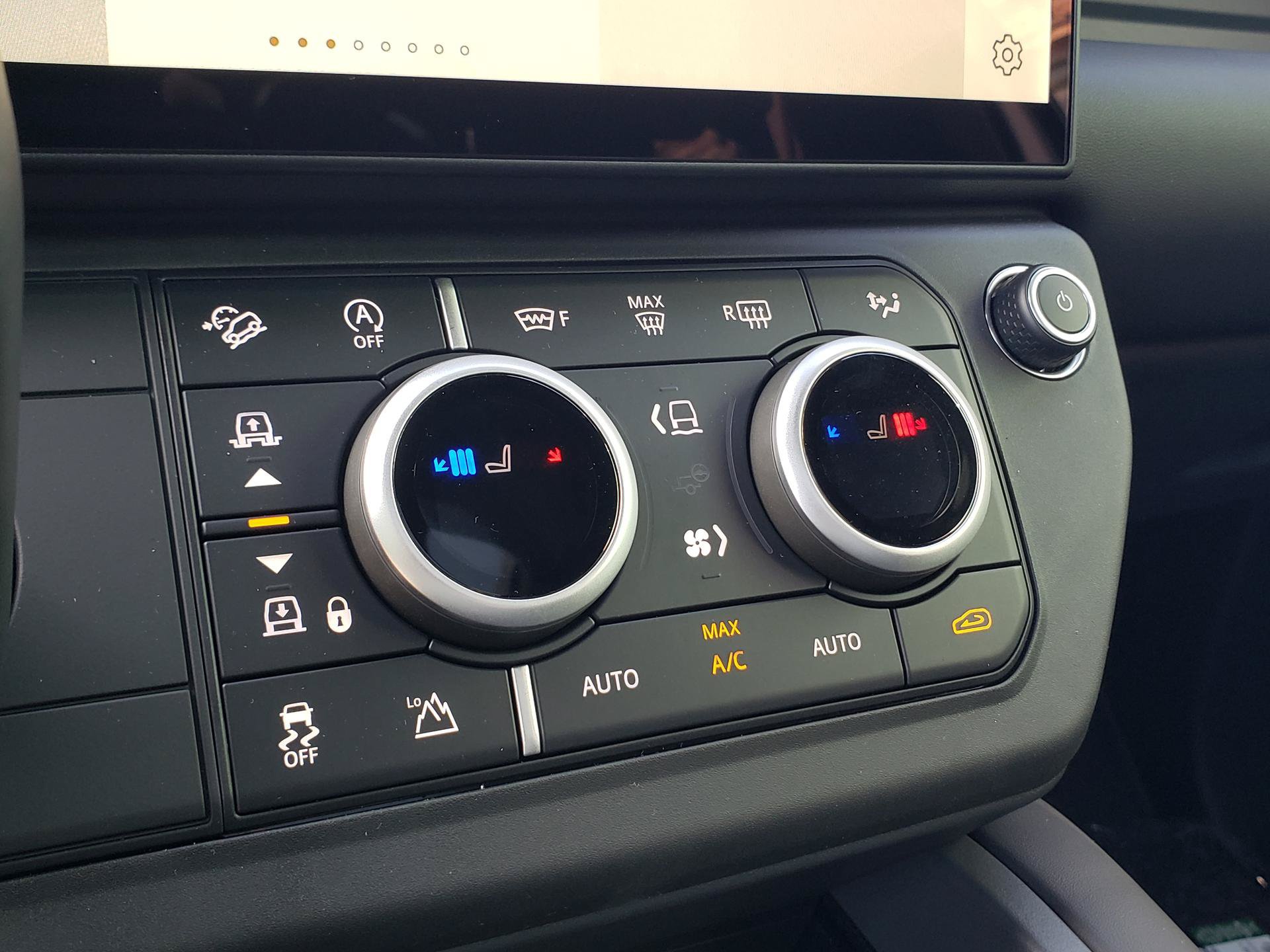 New 2026 Land Rover Defender 110 X-Dynamic SE AWD/4WD image 23