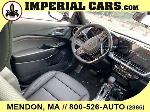 New 2026 Chevrolet Trax RS w/ Sunroof Package image 20