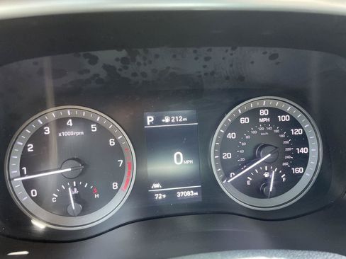 Used 2021 Hyundai Tucson Ultimate w/ Cargo Package AWD/4WD image 2