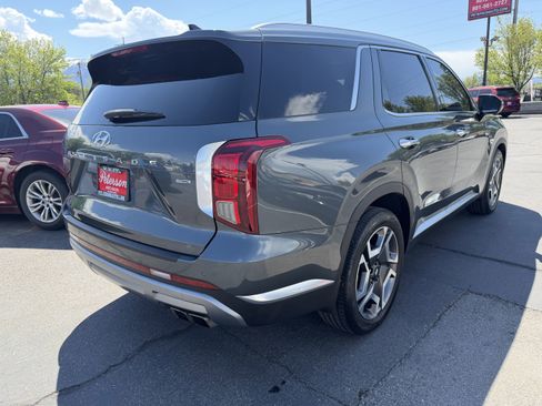 Used 2023 Hyundai Palisade Limited AWD/4WD image 8