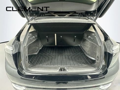 Used 2022 Buick Envision Avenir w/ Technology Package II AWD/4WD image 11