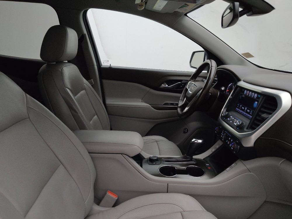 Used 2017 GMC Acadia SLT w/ LPO, Cargo Package FWD image 21
