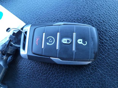 Used 2019 RAM 1500 Big Horn AWD/4WD image 28
