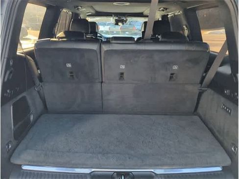 Used 2022 Jeep Grand Wagoneer Series III w/ Rear Seat Video Group 1 AWD/4WD image 27