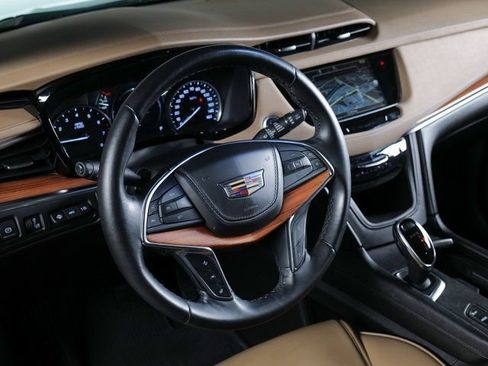 Used 2018 Cadillac XT5 Platinum w/ Driver Assist Package AWD/4WD image 20