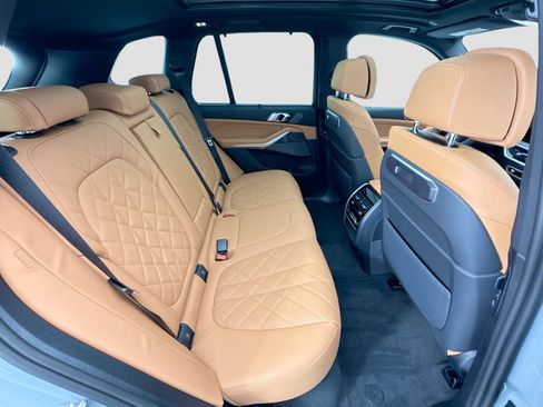 New 2026 BMW X5 xDrive40i w/ M Sport Package AWD/4WD image 21