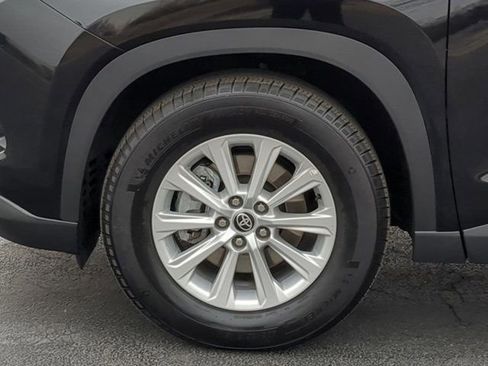 Certified 2025 Toyota Grand Highlander XLE image 7