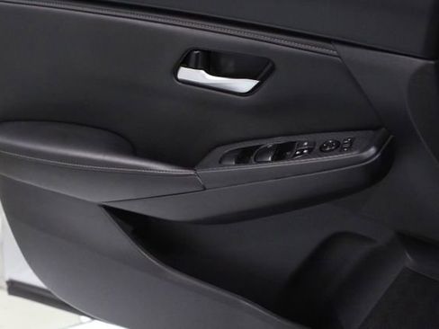 Certified 2023 Nissan Sentra SV image 11