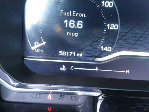 Used 2024 GMC Sierra 1500 SLT image 6