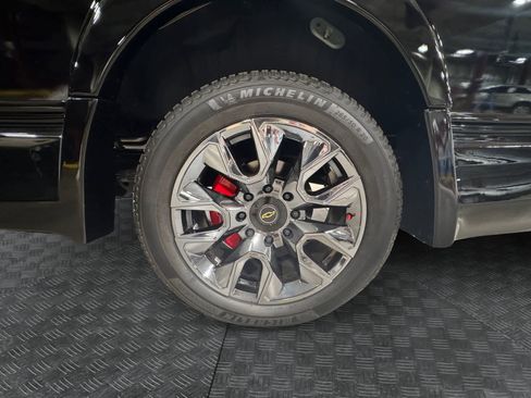 Used 2024 Chevrolet Express 2500 image 15