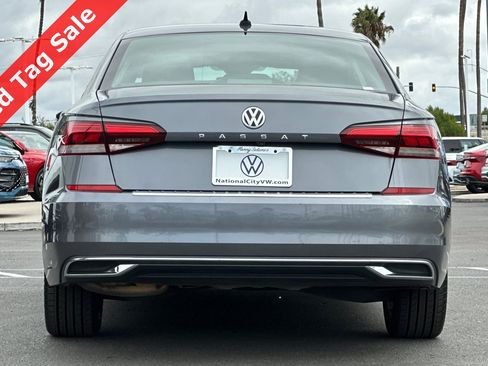 Certified 2022 Volkswagen Passat 2.0T SE image 6