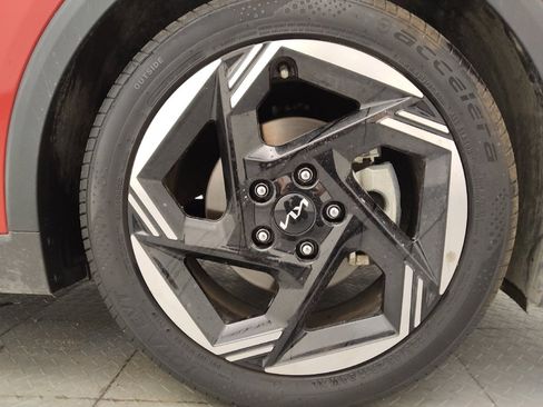 Used 2025 Kia K4 EX FWD image 31