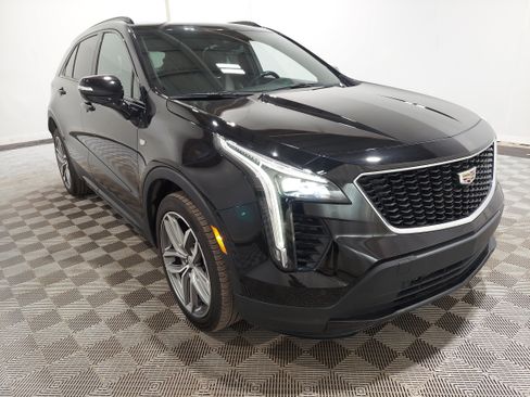 Used 2023 Cadillac XT4 Sport w/ Enhanced Visibility Package AWD/4WD image 4