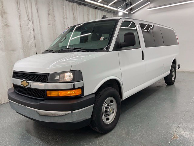 Used 2024 Chevrolet Express 3500 LT w/ LT Preferred Equipment Group RWD image 4