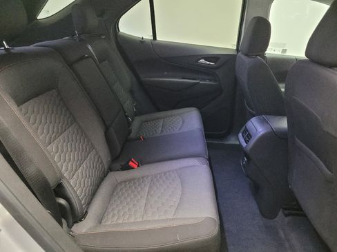 Used 2020 Chevrolet Equinox LT FWD image 19