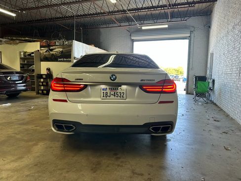 Used 2019 BMW M760i xDrive image 6