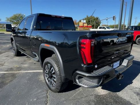 Used 2024 GMC Sierra 2500 Denali Ultimate image 8