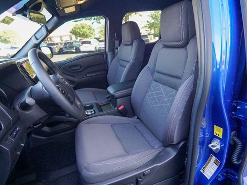 Used 2026 Nissan Frontier SV w/ All-Weather Content Package AWD/4WD image 19