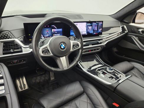 Used 2023 BMW X7 xDrive40i w/ Executive Package AWD/4WD image 14