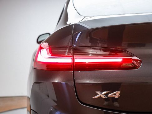 Used 2022 BMW X4 xDrive30i w/ M Sport Package 2 image 10