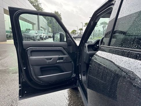 New 2026 Land Rover Defender 110 S AWD/4WD image 10