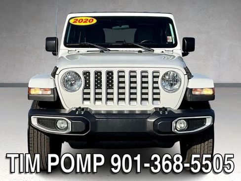 Used 2020 Jeep Wrangler Unlimited Sahara AWD/4WD image 2