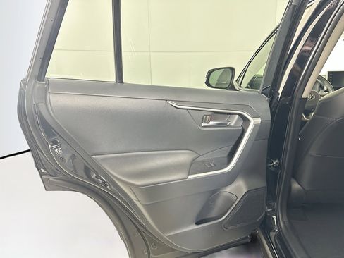 Used 2019 Toyota RAV4 XLE Premium w/ Advanced Technology Package FWD image 27