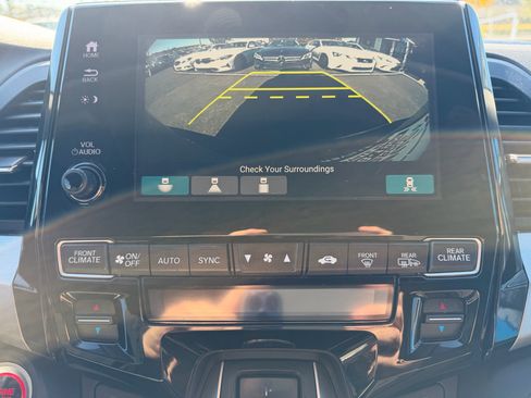 Used 2019 Honda Odyssey EX-L image 17
