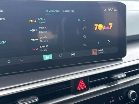 Used 2024 Kia Sorento S image 21