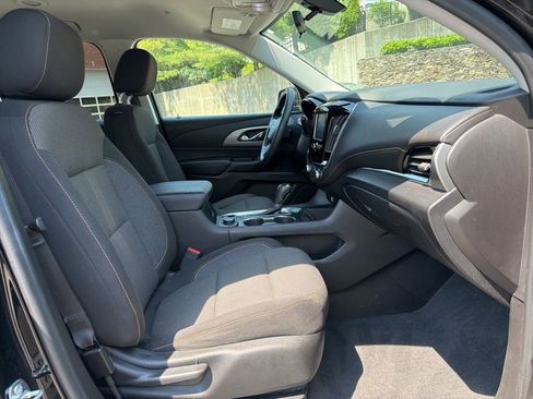 Used 2019 Chevrolet Traverse LS AWD/4WD image 23