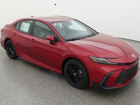 New 2026 Toyota Camry SE FWD image 13