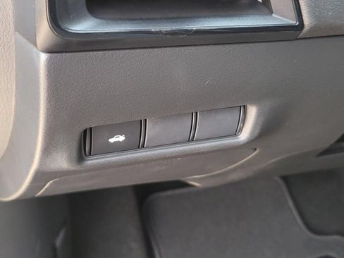 New 2027 Nissan Sentra SV w/ Floor Mat Package FWD image 17