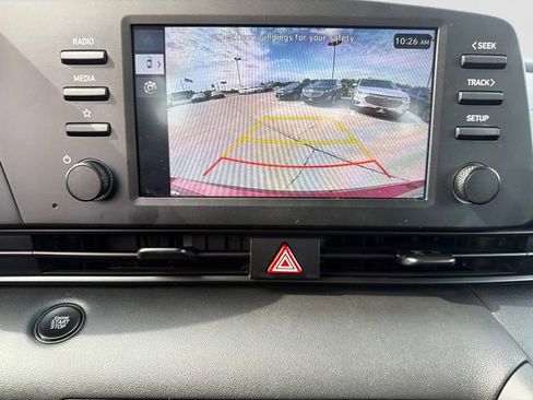 Certified 2025 Hyundai Elantra Sport FWD image 21