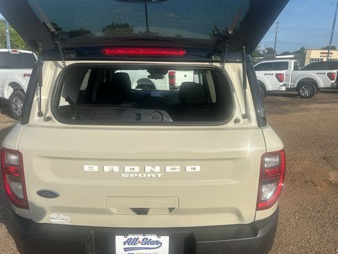 Used 2024 Ford Bronco Sport Badlands AWD/4WD image 11