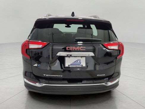 Used 2023 GMC Terrain SLT image 25