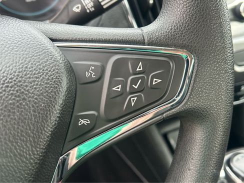 Used 2018 Chevrolet Cruze LT w/ Convenience Package FWD image 18