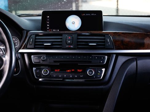 Used 2015 BMW M3 image 39