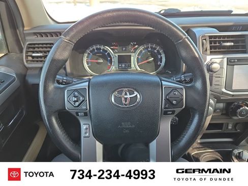 Used 2014 Toyota 4Runner SR5 Premium image 25