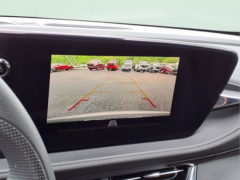 Used 2025 Buick Envista Preferred FWD image 7