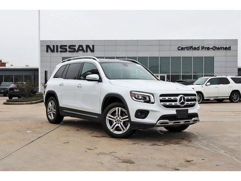 Used 2022 Mercedes-Benz GLB 250 image 1