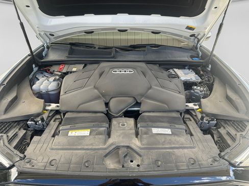 Used 2025 Audi Q8 Premium Plus AWD/4WD image 19